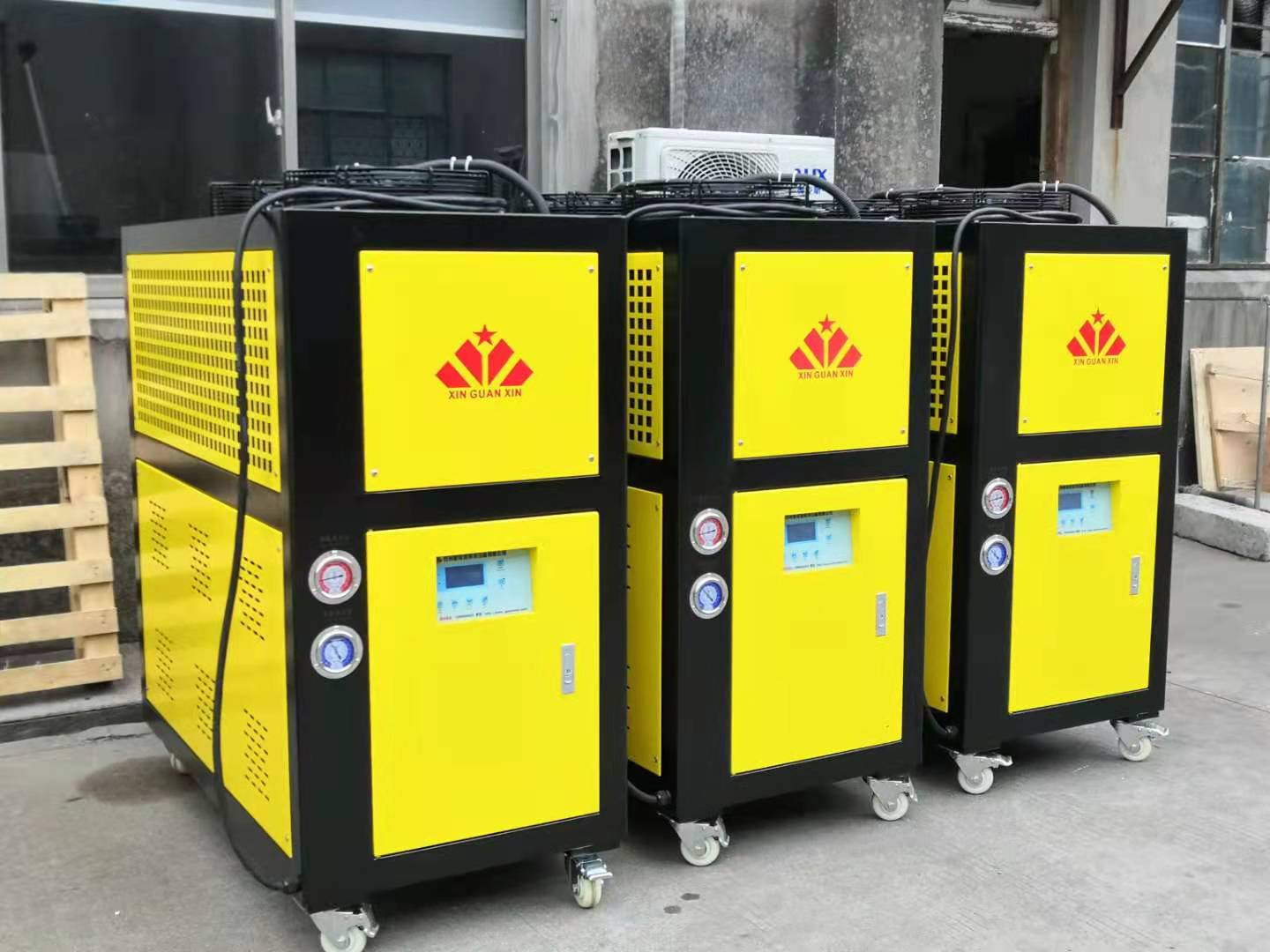 風(fēng)冷式冰水機(jī)，高精度冷凍機(jī), 高頻焊接冷水機(jī)